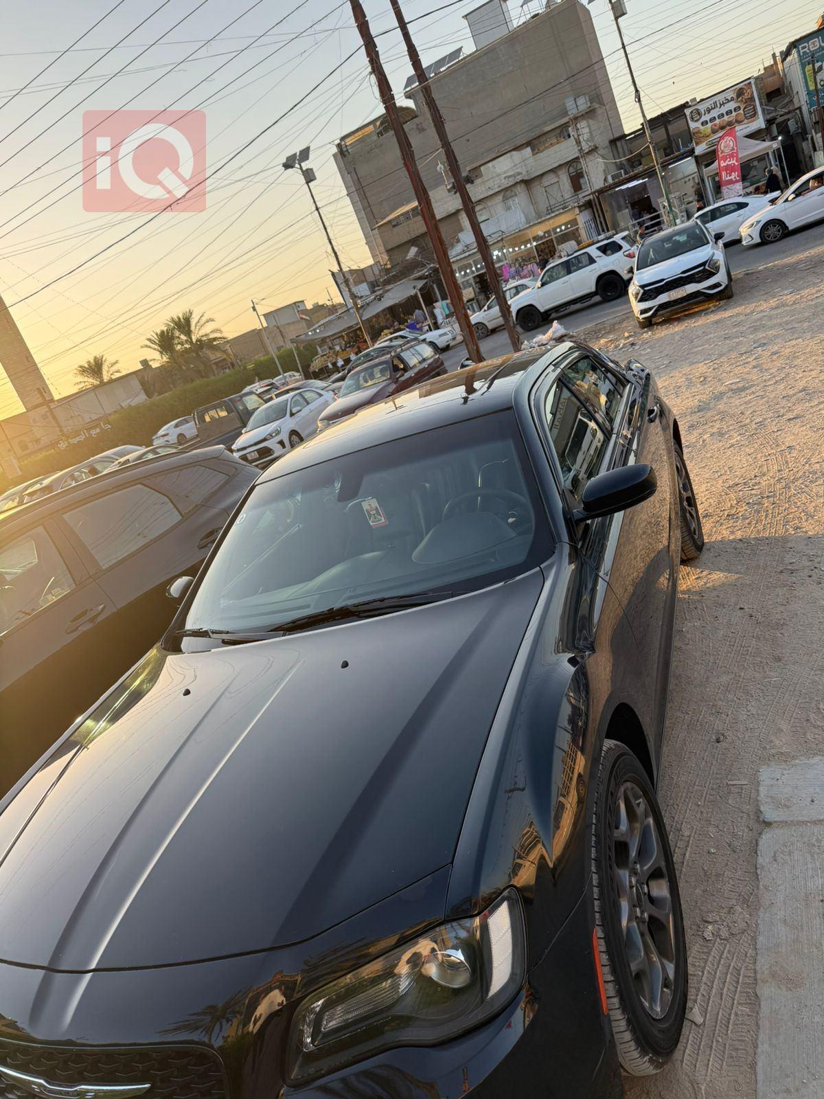 كرايسلر 300